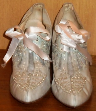 xxM165M 1910-20 Wondeful Wedding shoes